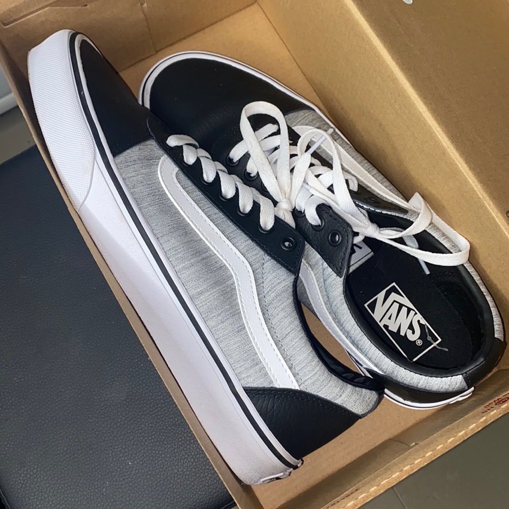 Black white grey vans sneakers athletic shoes for men casual zapatos tenis